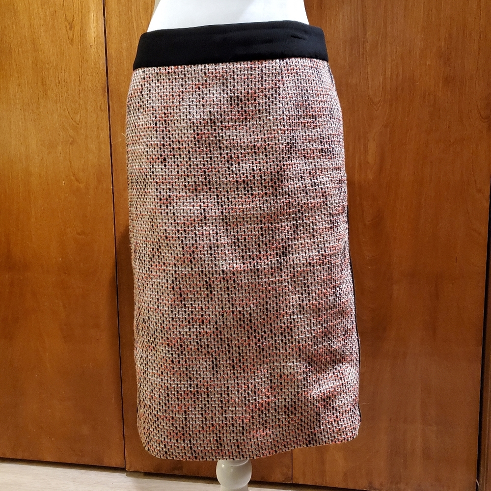 Woven orange pencil skirt with piping
